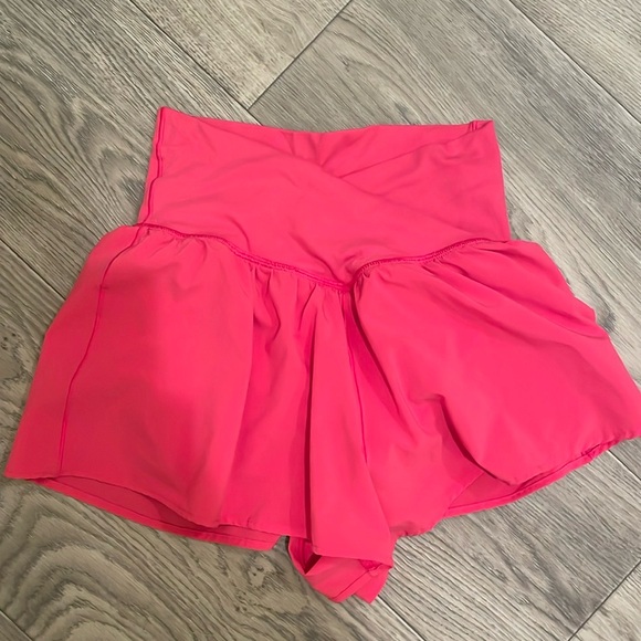 Aerie and butterfly shorts set - Picture 7 of 7